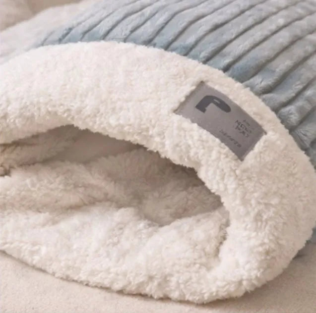 Panier chat chaussette bleu vide