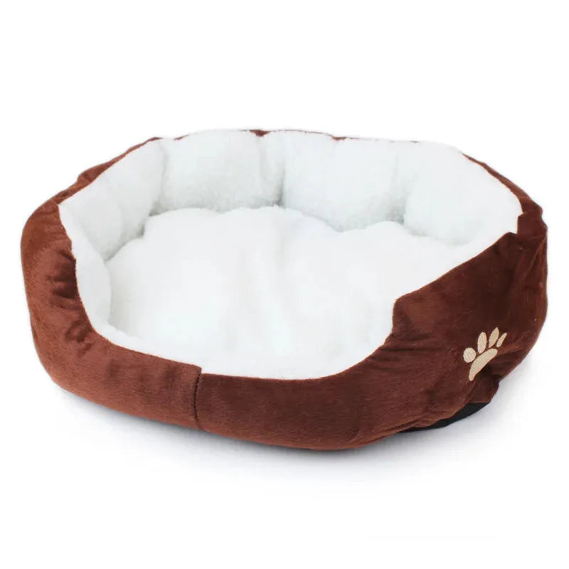 Coussin doux pour chat marron
