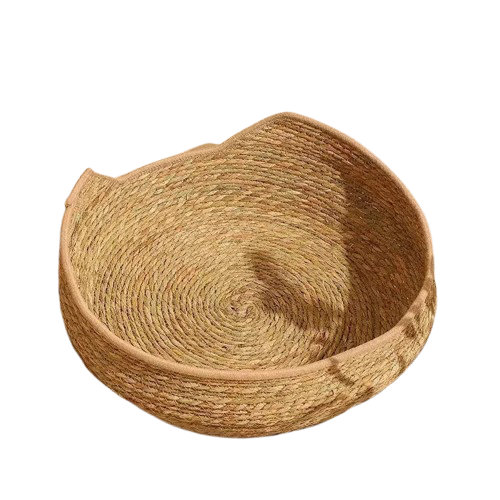 Panier en osier forme de chat